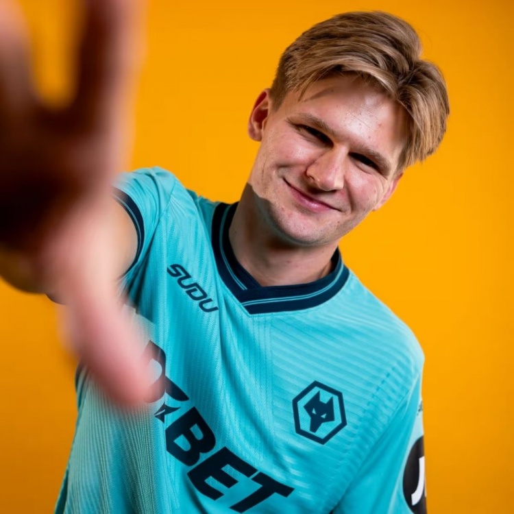 PA-罗马诺：罗马提出首份正式报价，希望引进狼队后卫沃尔费